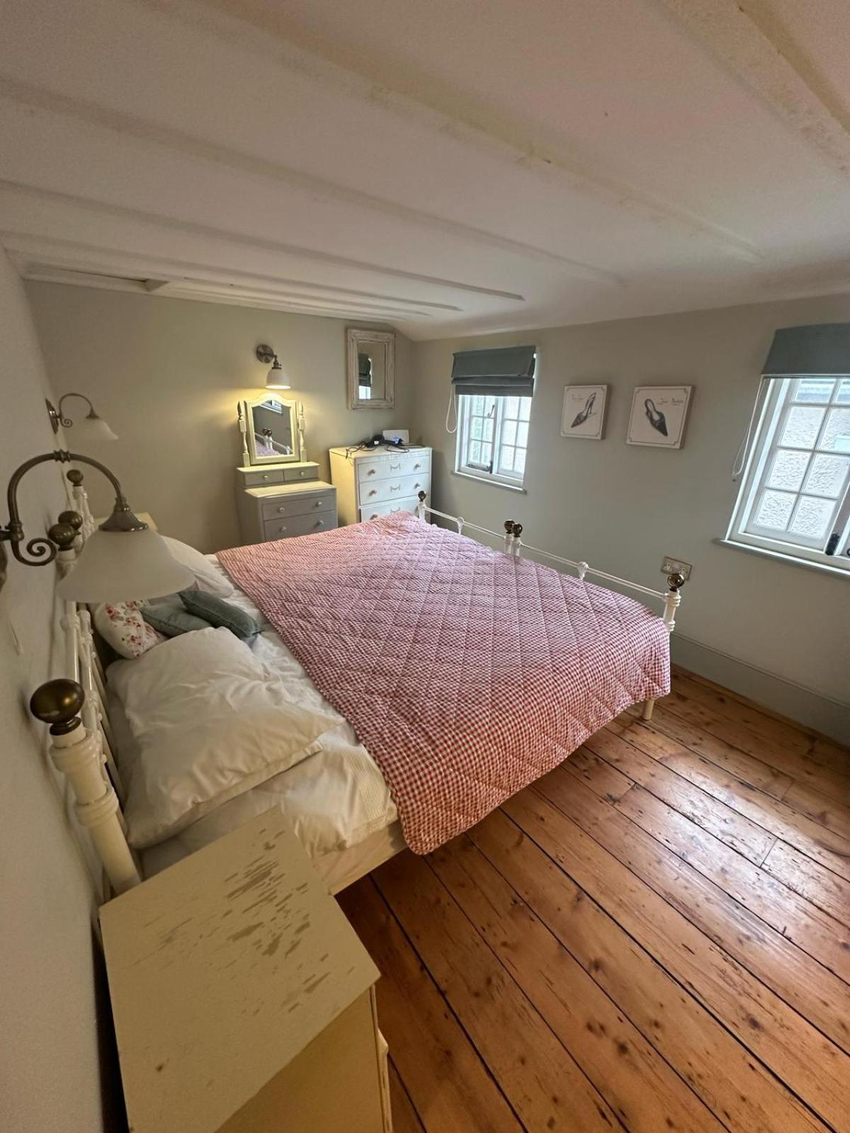 Little Monmouth 4 Bedroom Cottage, Old Town Lyme Regis, Dog Friendly And Parking المظهر الخارجي الصورة